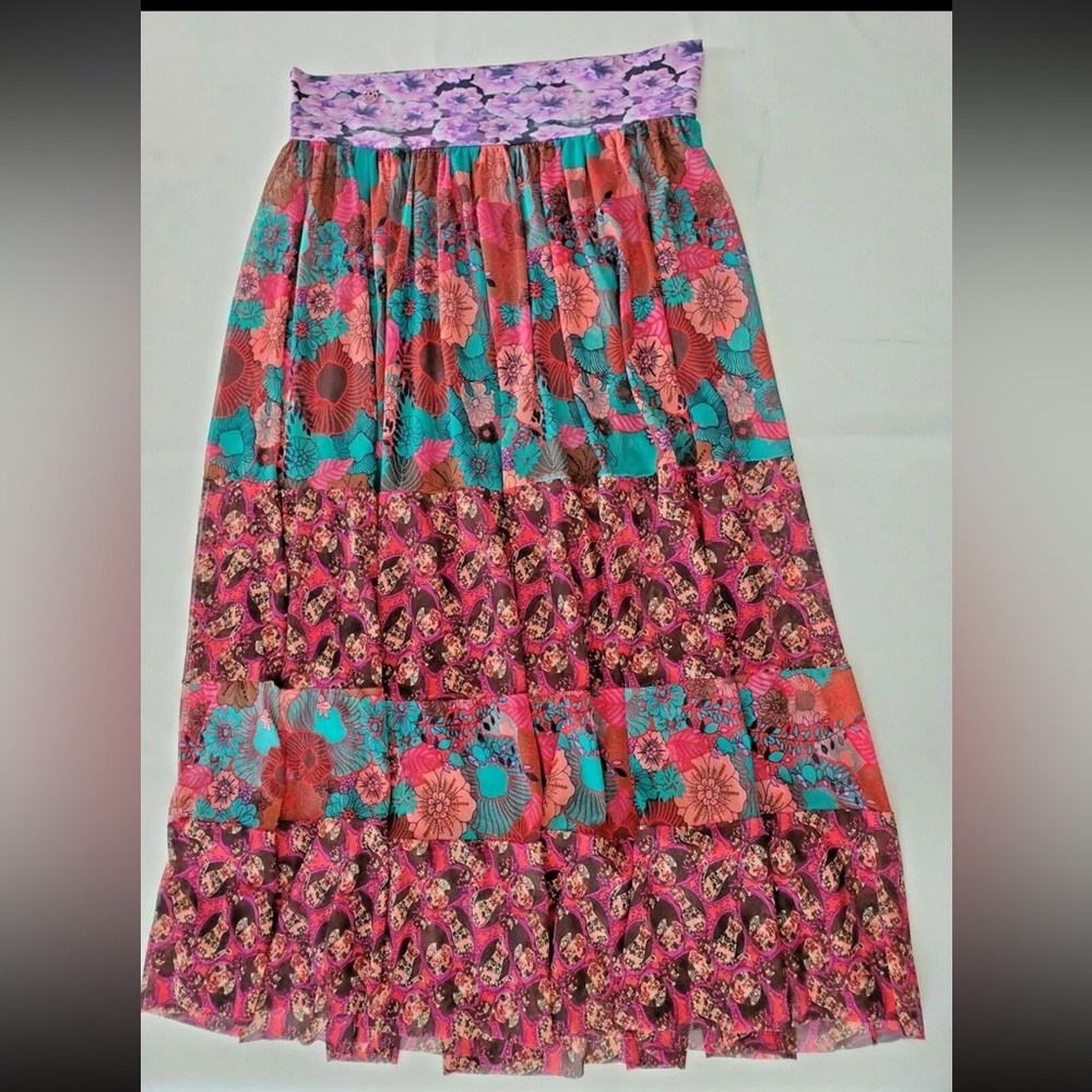 Maaji maxi skirt cover up in cherry red glory Medium - Picture 14 of 15